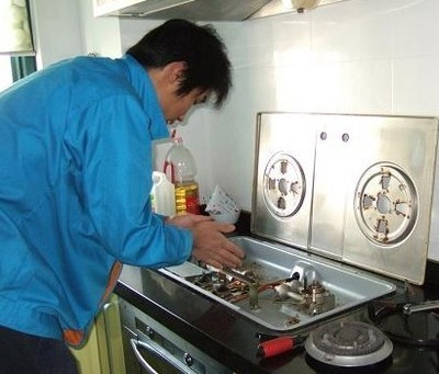 西藏桑普燃气灶维修服务案例